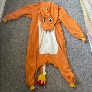 Pokémon Charizard Costume